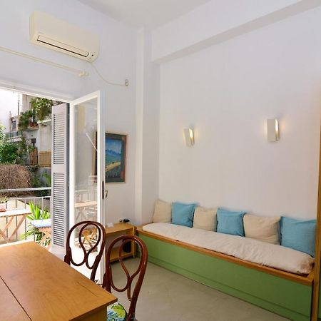 Apartamento Athens Cozy Studio 4 Min Walk To The Acropolis Hil Exterior foto