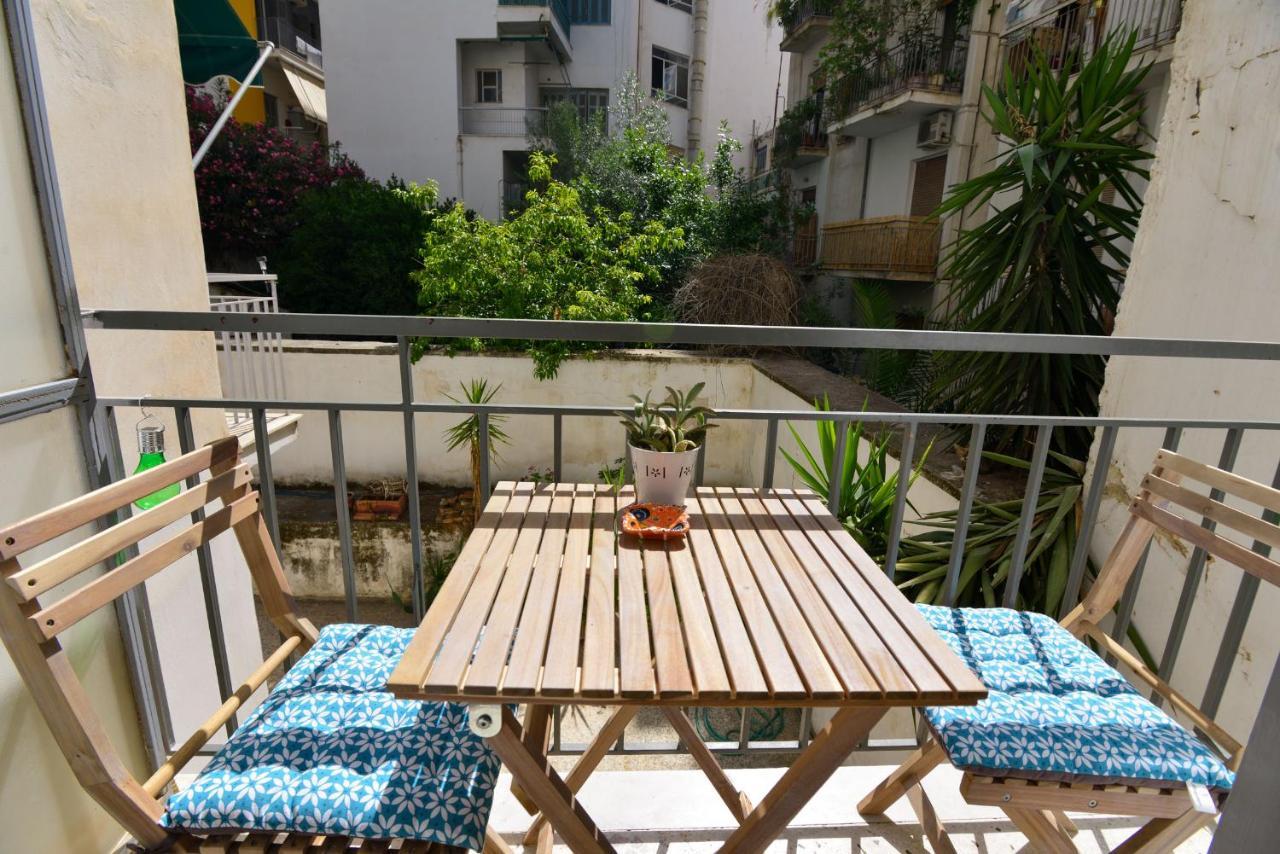 Apartamento Athens Cozy Studio 4 Min Walk To The Acropolis Hil Exterior foto